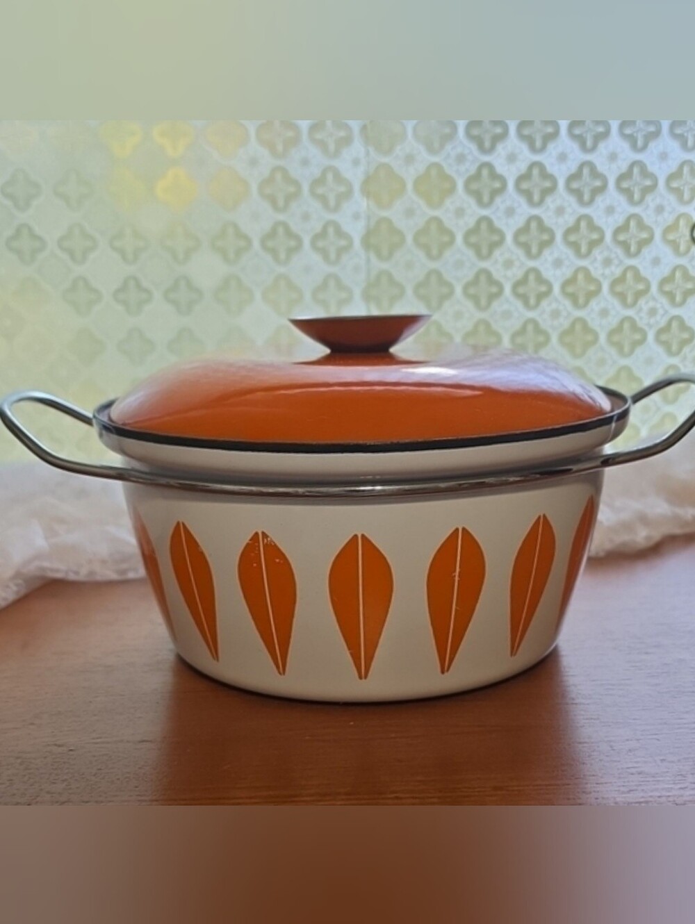 MCM Cathrine Holm Lotus Enamelware Casserole, Dutch Oven Lotus Pattern Pot